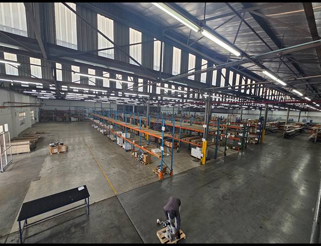 7,800M² WAREHOUSE TO LET IN ISANDO
